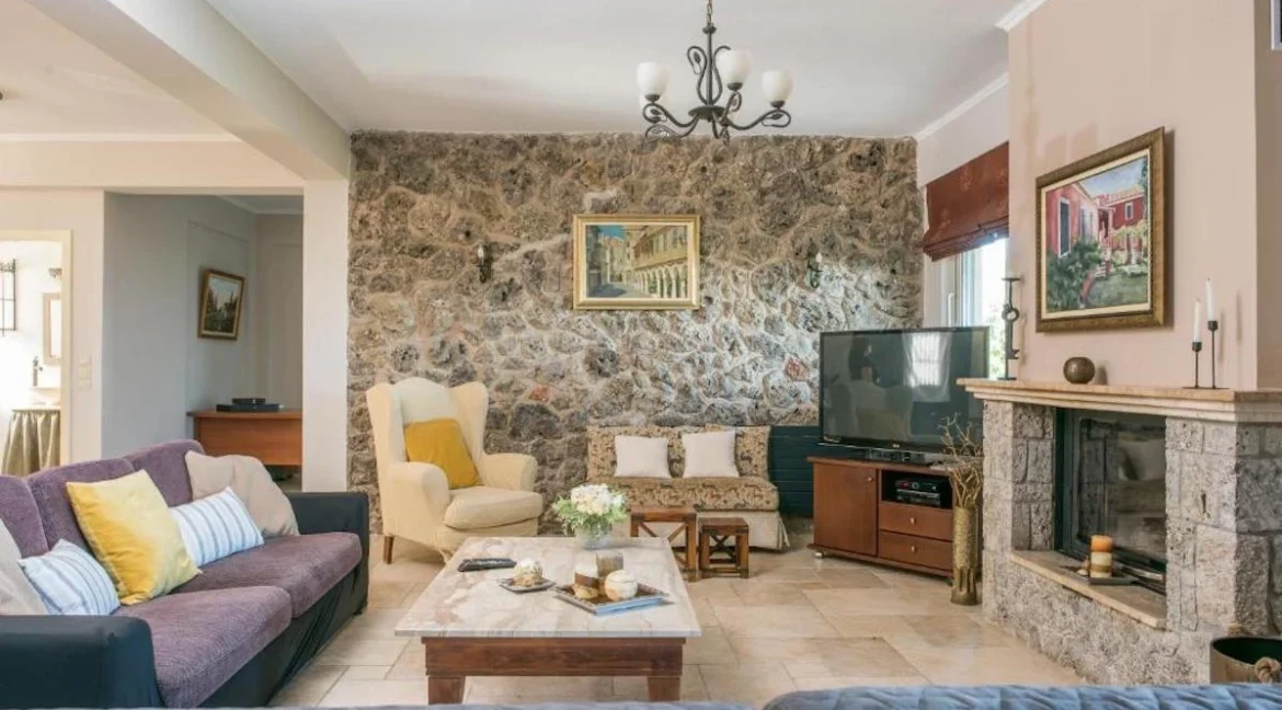 Wonderful 5-Bedroom Family Villa in Corfu For Sale 27