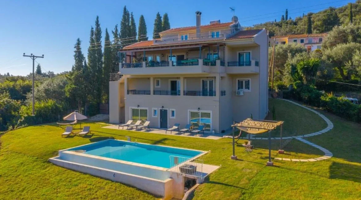 Wonderful 5-Bedroom Family Villa in Corfu For Sale 29