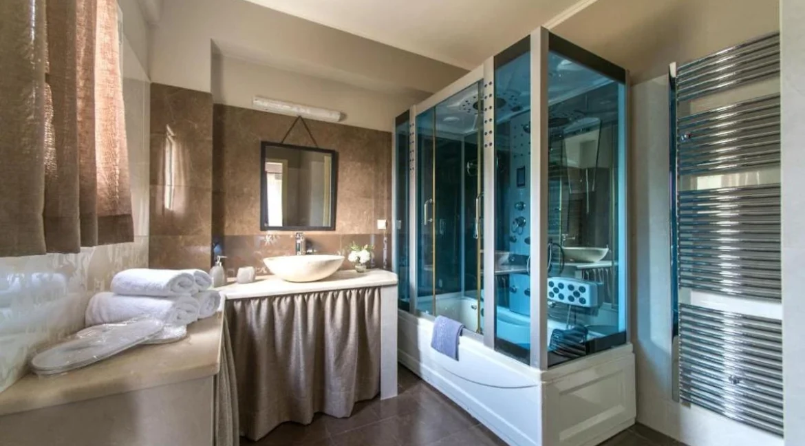Wonderful 5-Bedroom Family Villa in Corfu For Sale 30