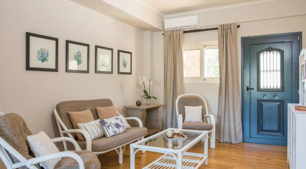 Wonderful 5-Bedroom Family Villa in Corfu For Sale 8