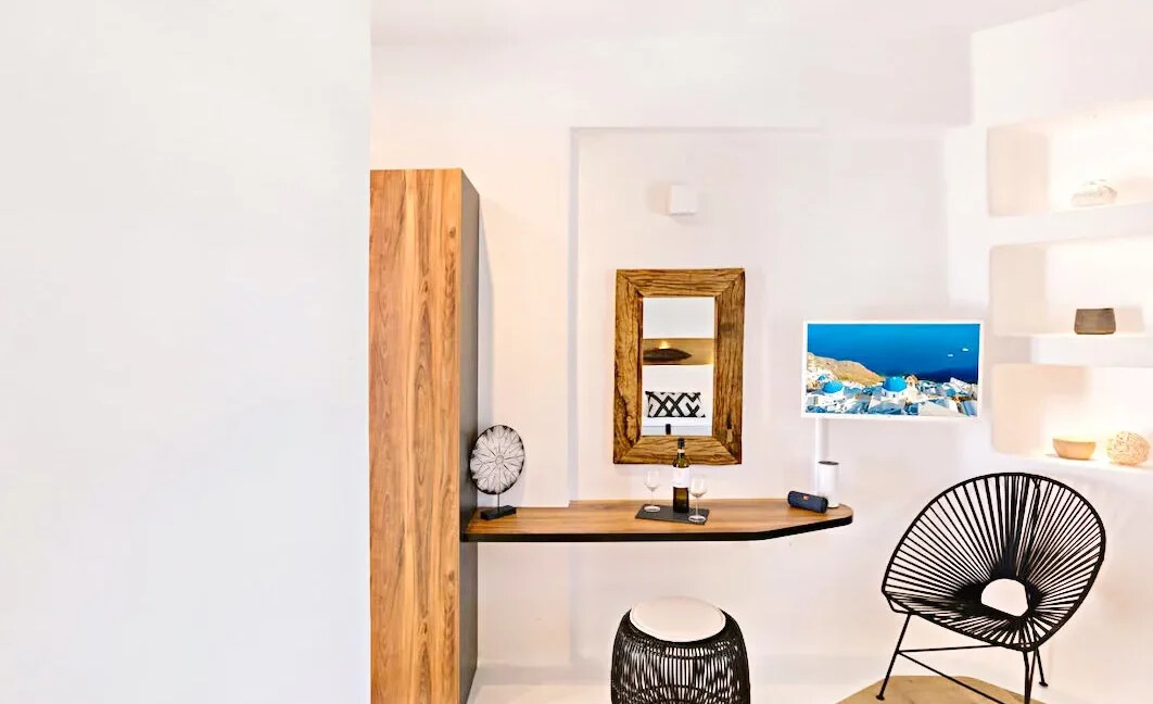 stunning property nestled in the heart of Oia, Santorini for sale 2