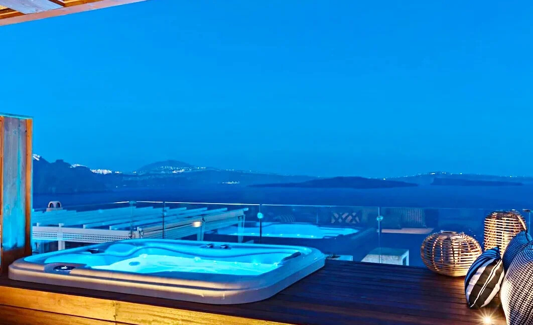 stunning property nestled in the heart of Oia, Santorini for sale 6