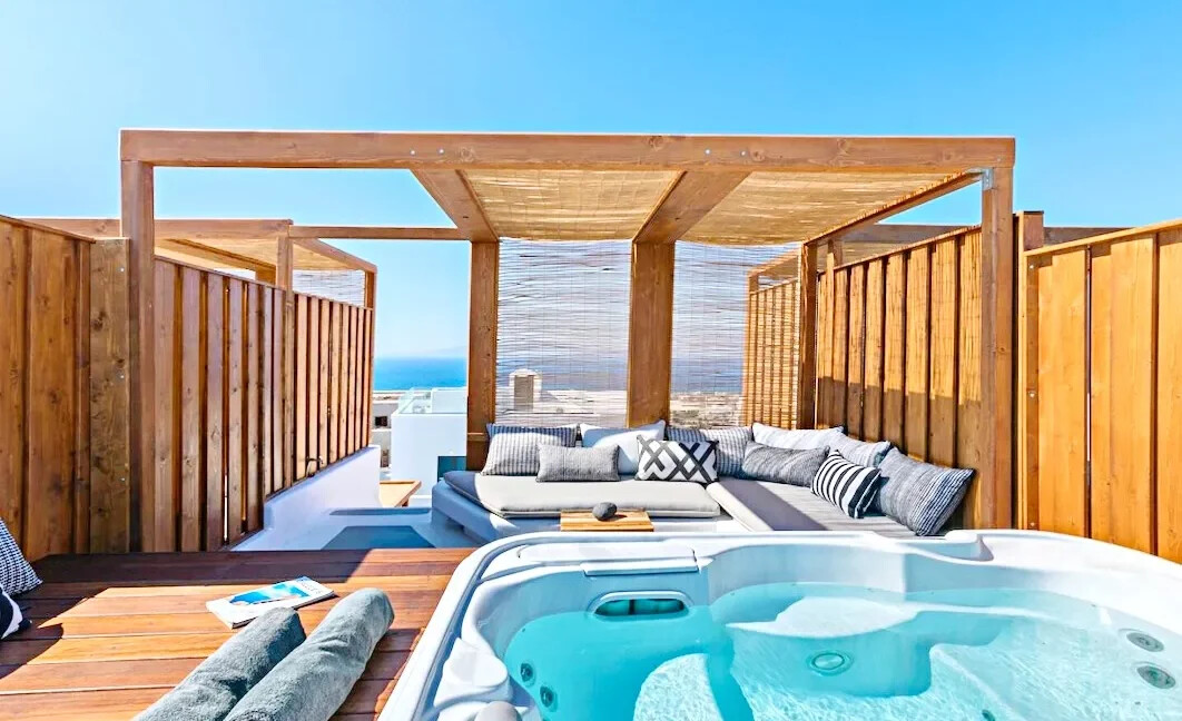 stunning property nestled in the heart of Oia, Santorini for sale 7