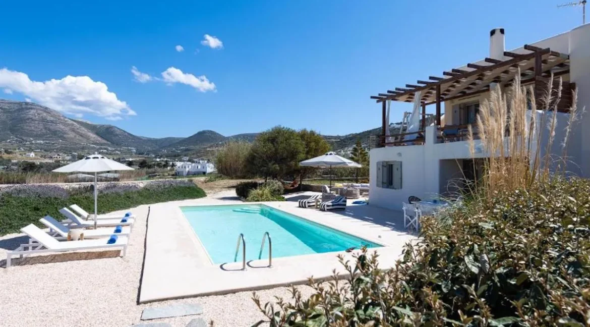 2 Villas for sale Parasporos Paros 12