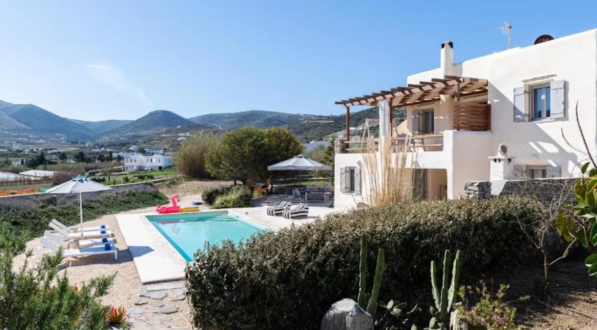 2 Villas for sale Parasporos Paros 2