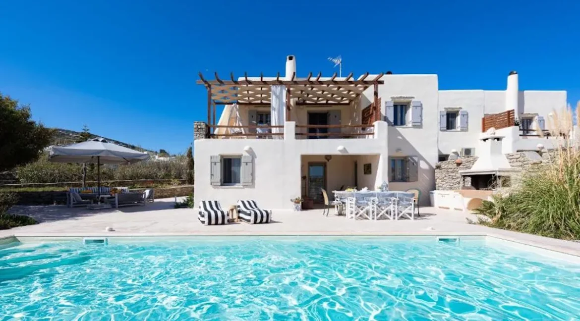 2 Villas for sale Parasporos Paros 23