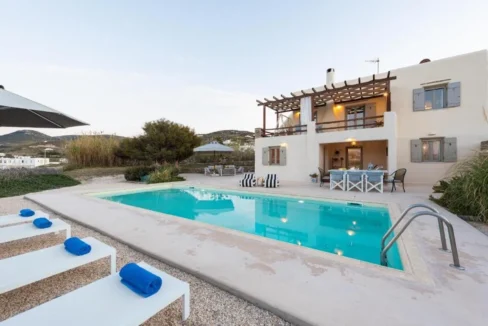 2 Villas for sale Parasporos Paros 24