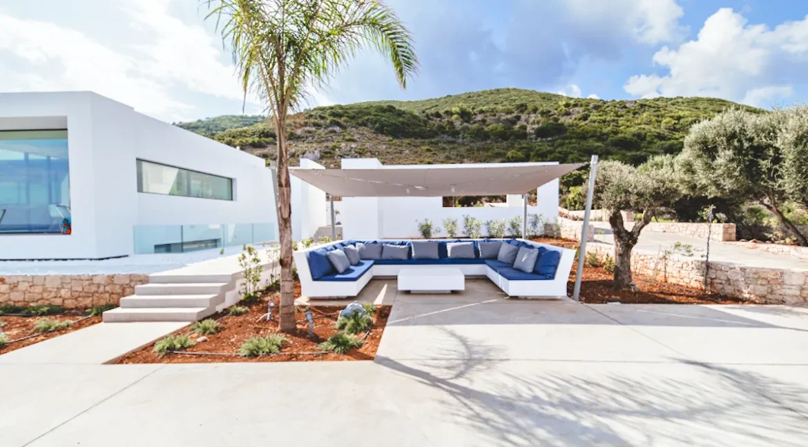 6 bedroom Seafront villa in Zakynthos Island 15
