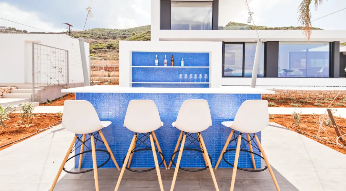 6 bedroom Seafront villa in Zakynthos Island 16