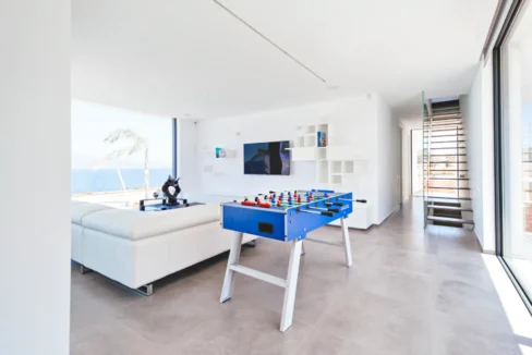 6 bedroom Seafront villa in Zakynthos Island 22