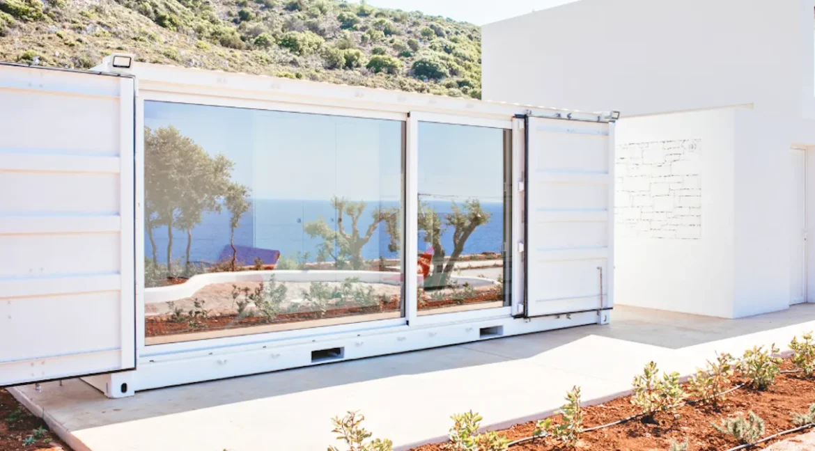 6 bedroom Seafront villa in Zakynthos Island 4