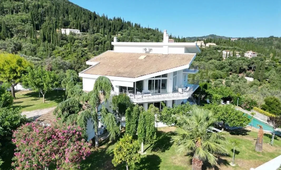 Amazing Villa in South Corfu for sale 2