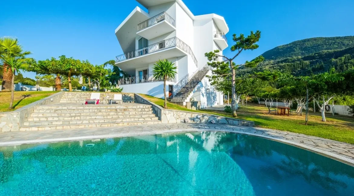 Amazing Villa in South Corfu for sale