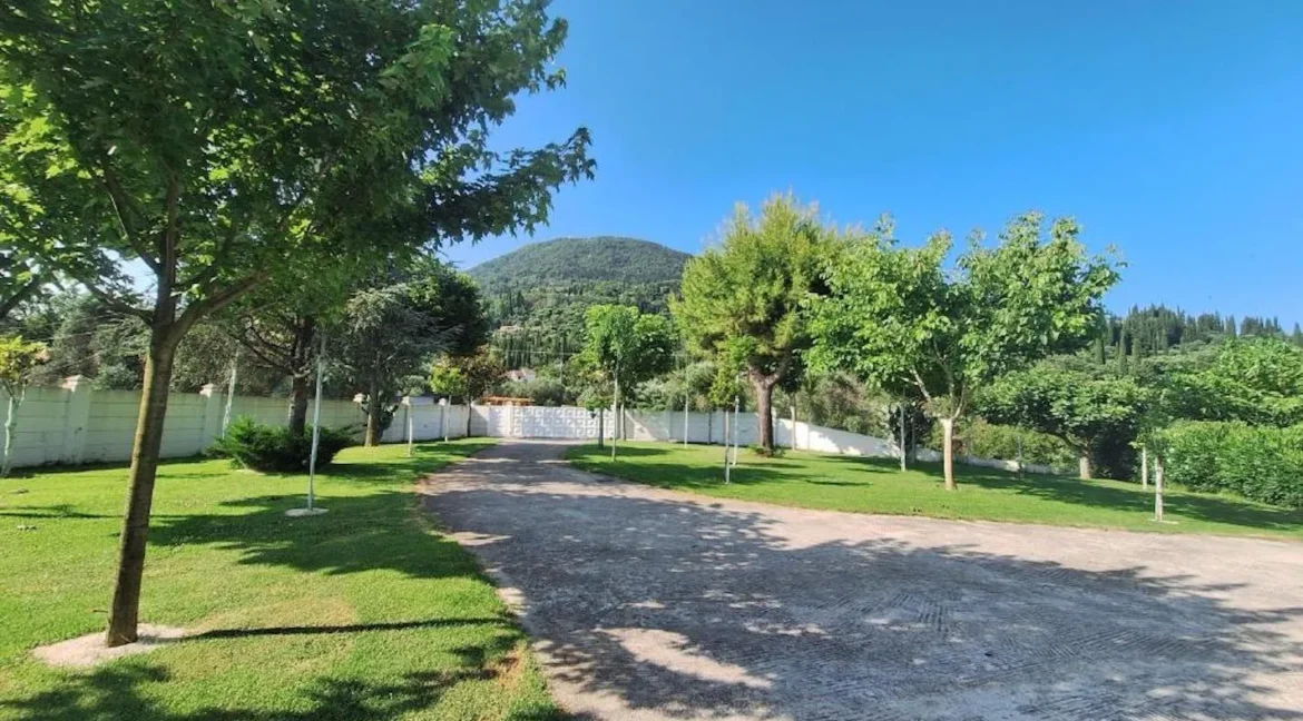 Amazing Villa in South Corfu for sale 8