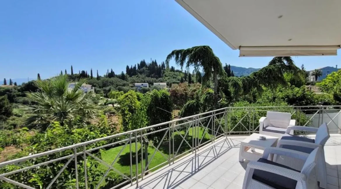 Amazing Villa in South Corfu for sale 9