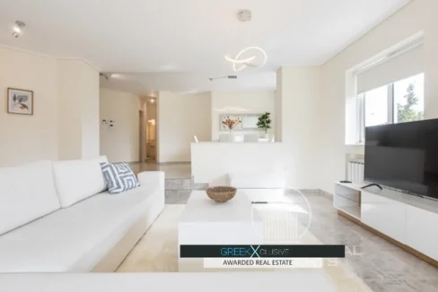 For Rent: Furnished apartment in the heart of Voula, Athens 10
