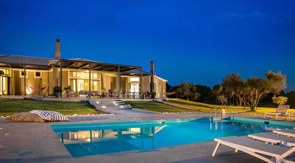 Furnished villa for sale in Kefalonia Greece 4