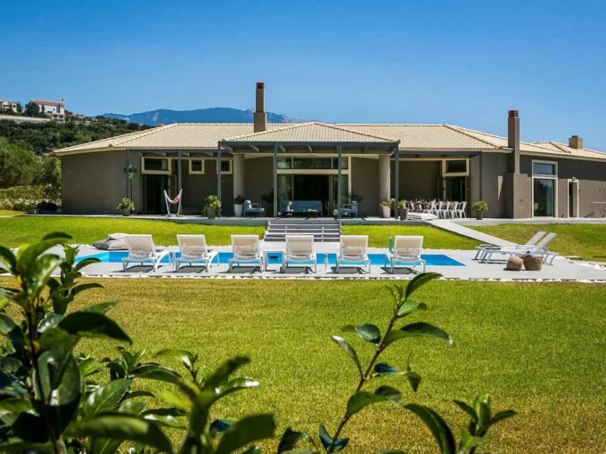 Furnished villa for sale in Kefalonia Greece