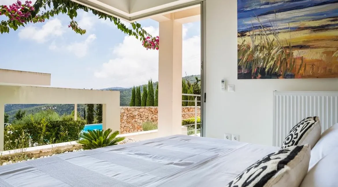 Furnished villa in Kefalonia for sale 1