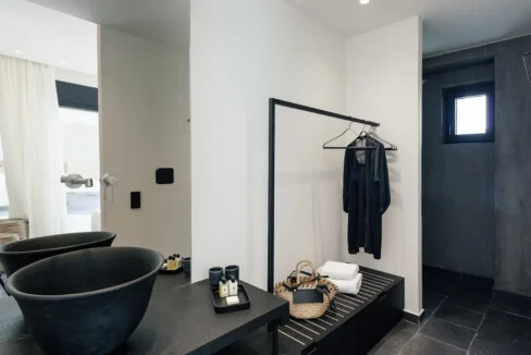 Impressive Contemporary Property in Ammoudi Rethymno, South Crete 12