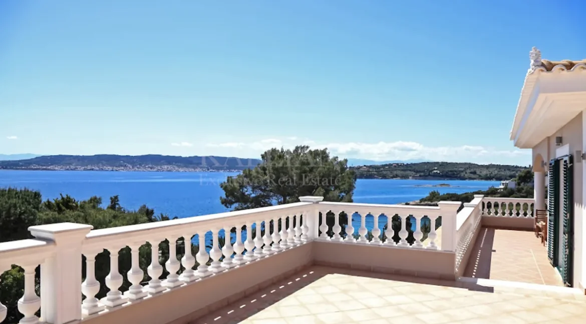 Luxurious Coastal Residence for sale at Porto Heli 3