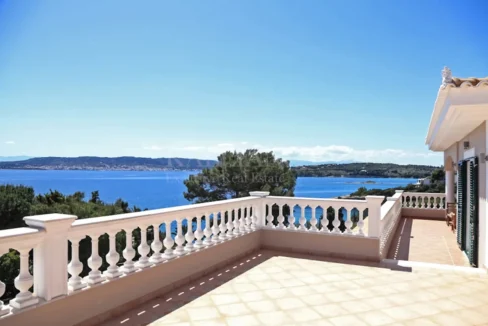 Luxurious Coastal Residence for sale at Porto Heli 3