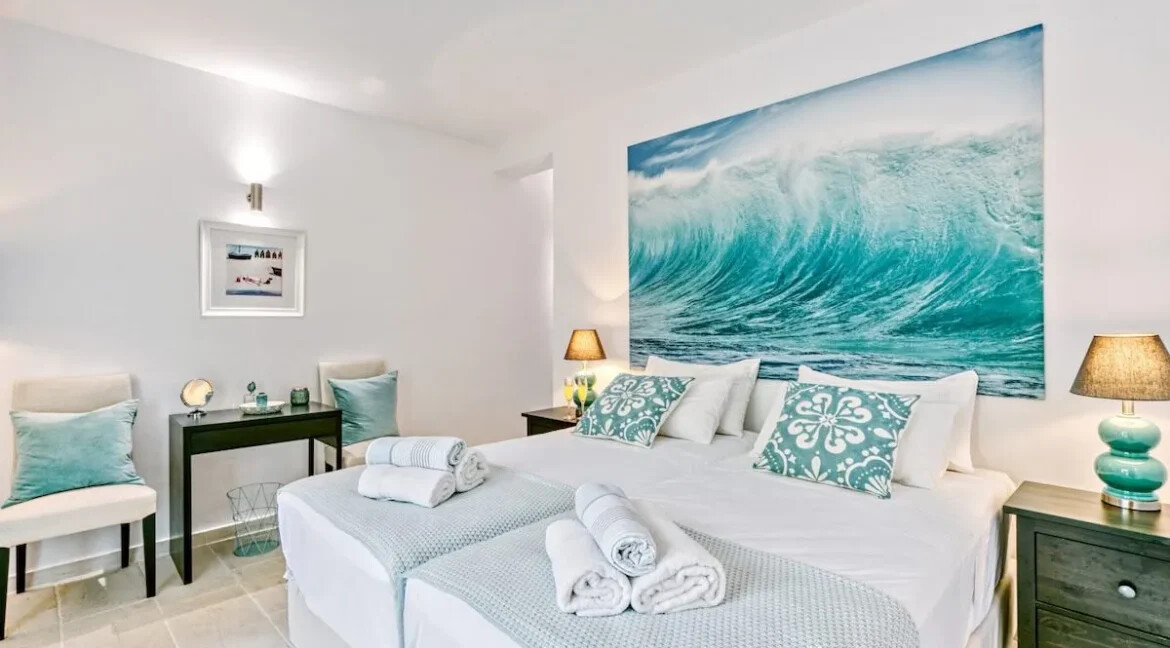 Luxurious Hilltop Retreat in Nissaki, Corfu 12