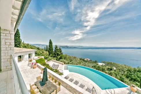 Luxurious Hilltop Retreat in Nissaki, Corfu for sale