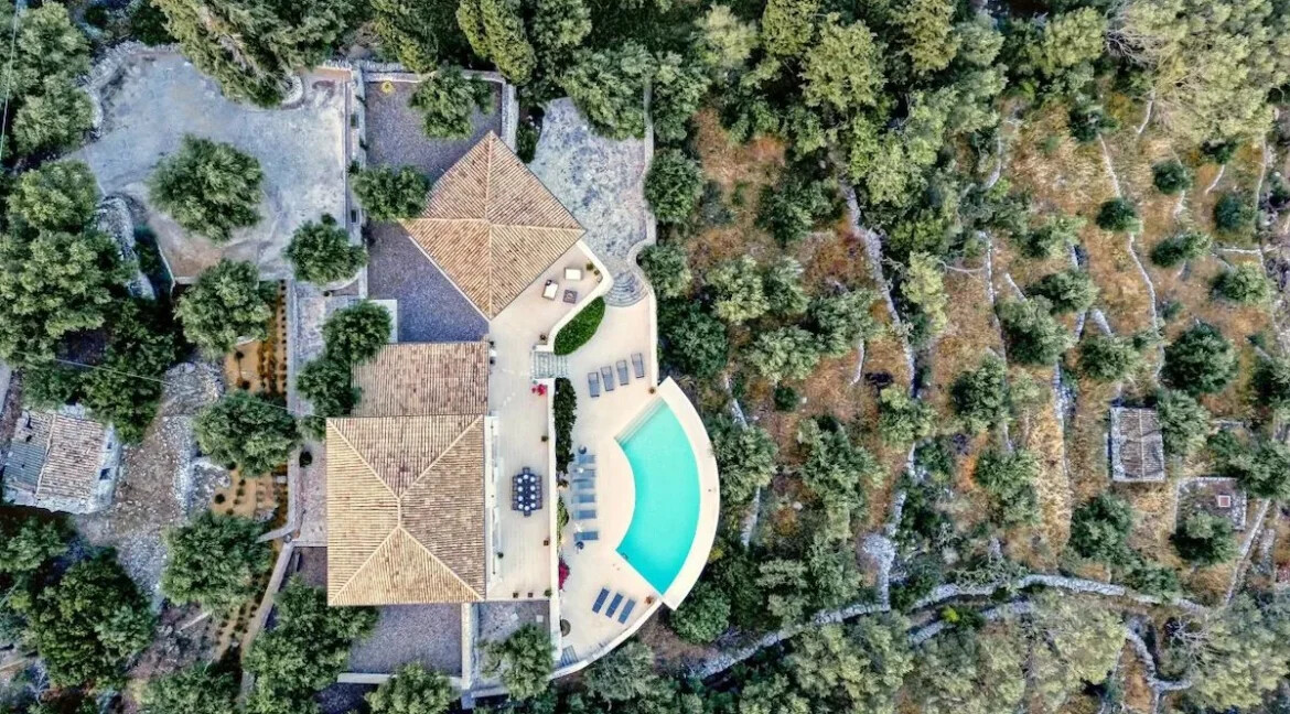 Luxurious Hilltop Retreat in Nissaki, Corfu 31