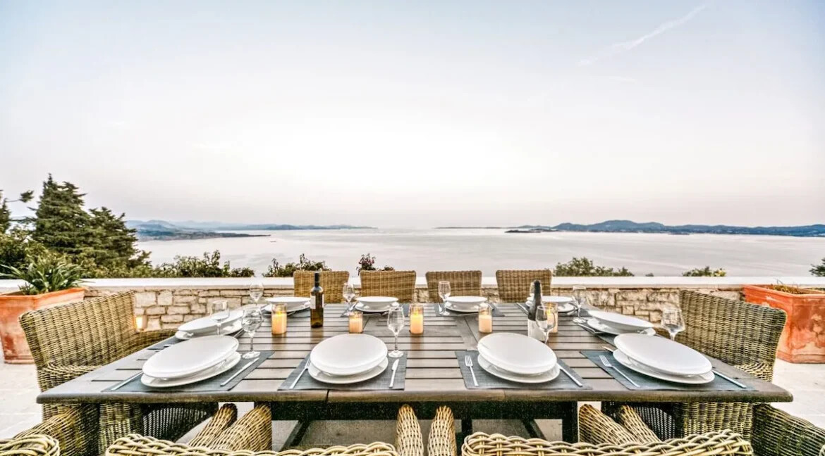 Luxurious Hilltop Retreat in Nissaki, Corfu 6