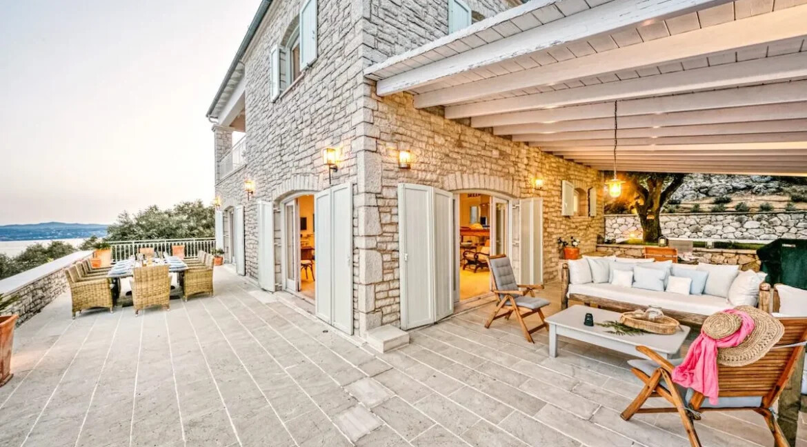 Luxurious Hilltop Retreat in Nissaki, Corfu 7