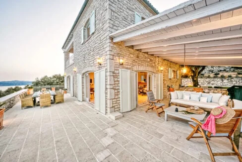 Luxurious Hilltop Retreat in Nissaki, Corfu 7