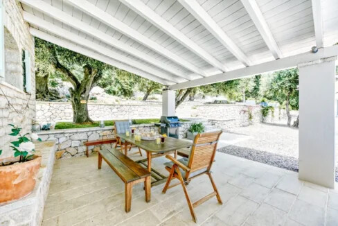 Luxurious Hilltop Retreat in Nissaki, Corfu 8