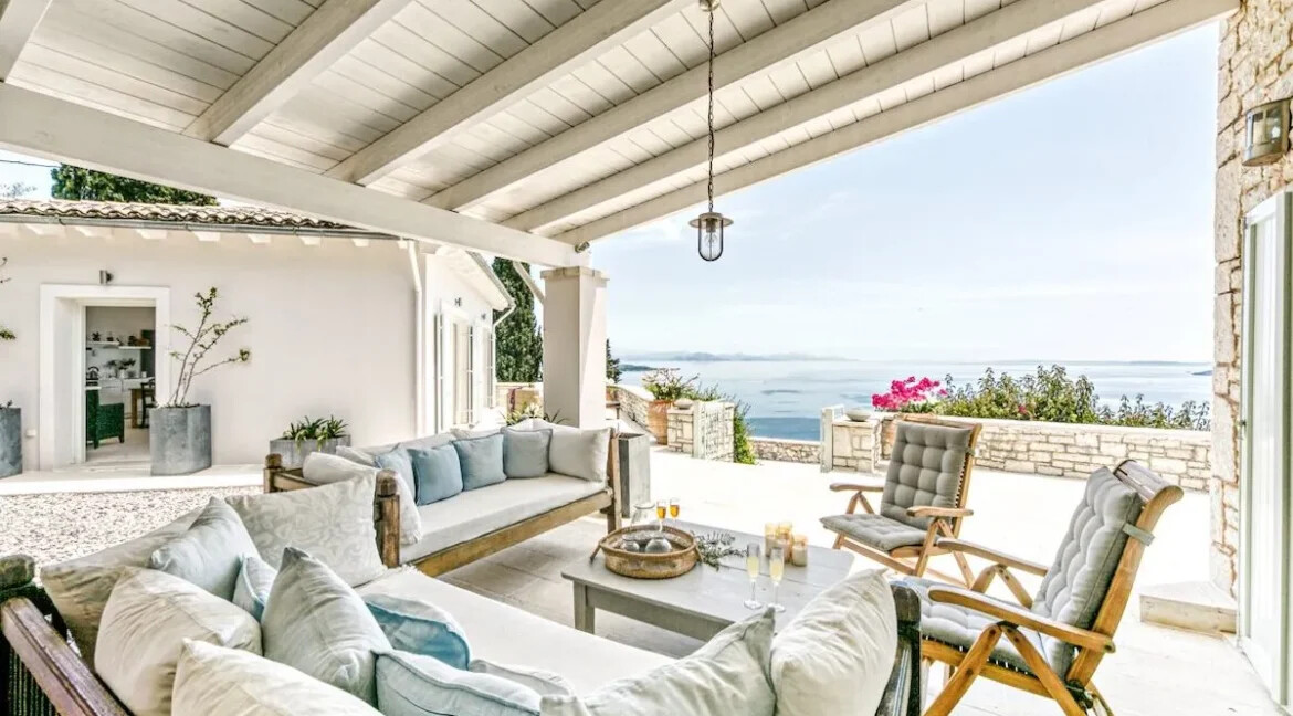 Luxurious Hilltop Retreat in Nissaki, Corfu 9