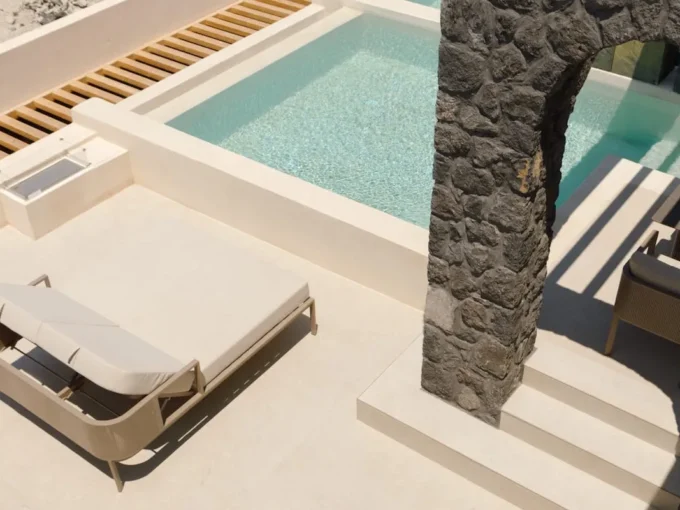 Luxurious Hotel for Sale in Oia, Santorini