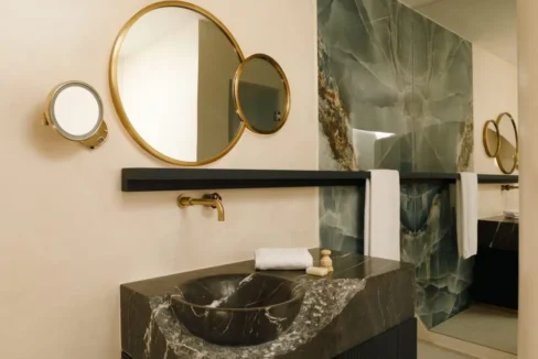 Luxurious Hotel for Sale in Oia, Santorini 6