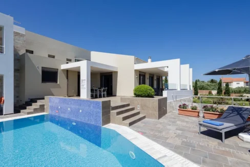 Luxurious sea-view villa in Rethymno Crete for Sale 10