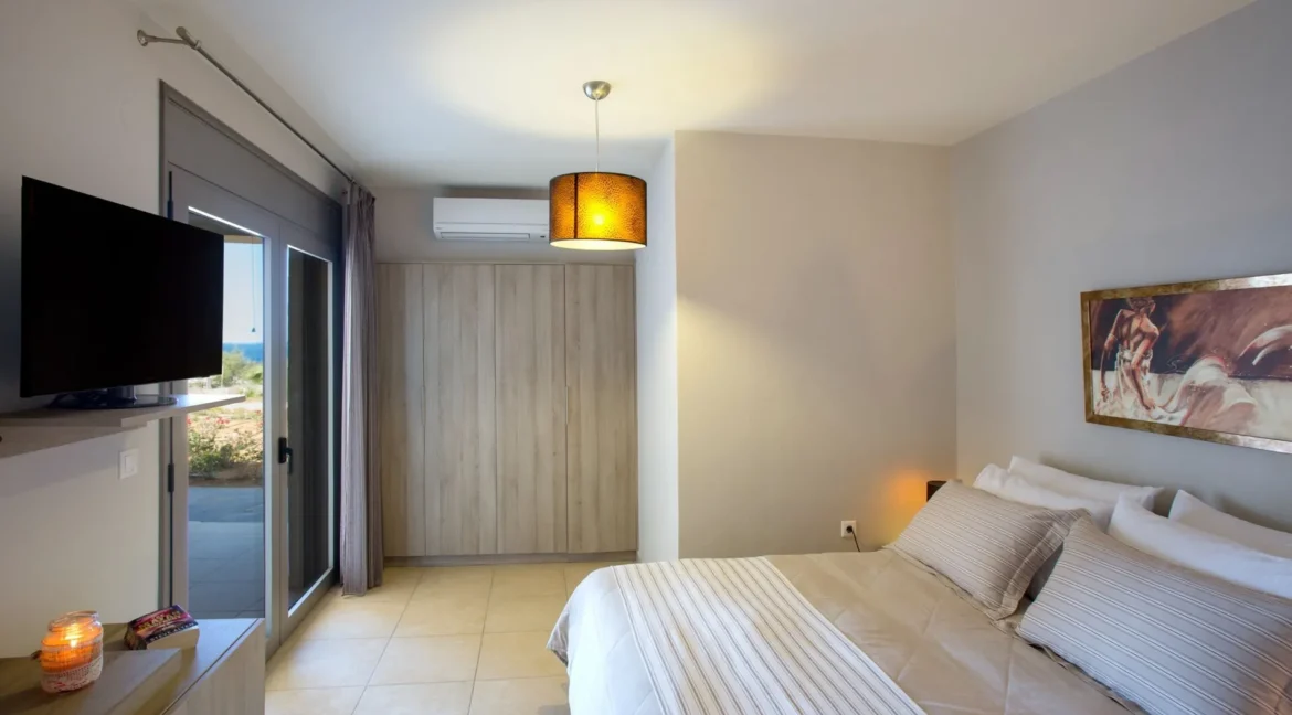 Luxurious sea-view villa in Rethymno Crete for Sale 33