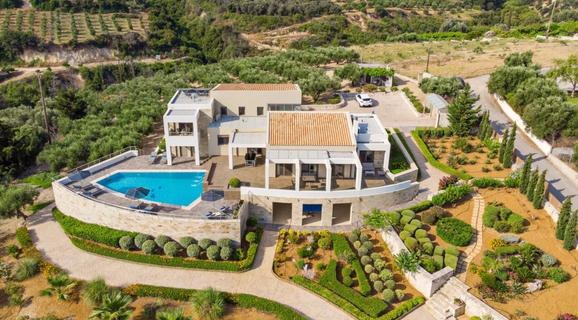 Luxurious sea-view villa in Rethymno Crete for Sale 45