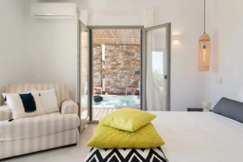 Outstanding Villa in Paros for sale 12