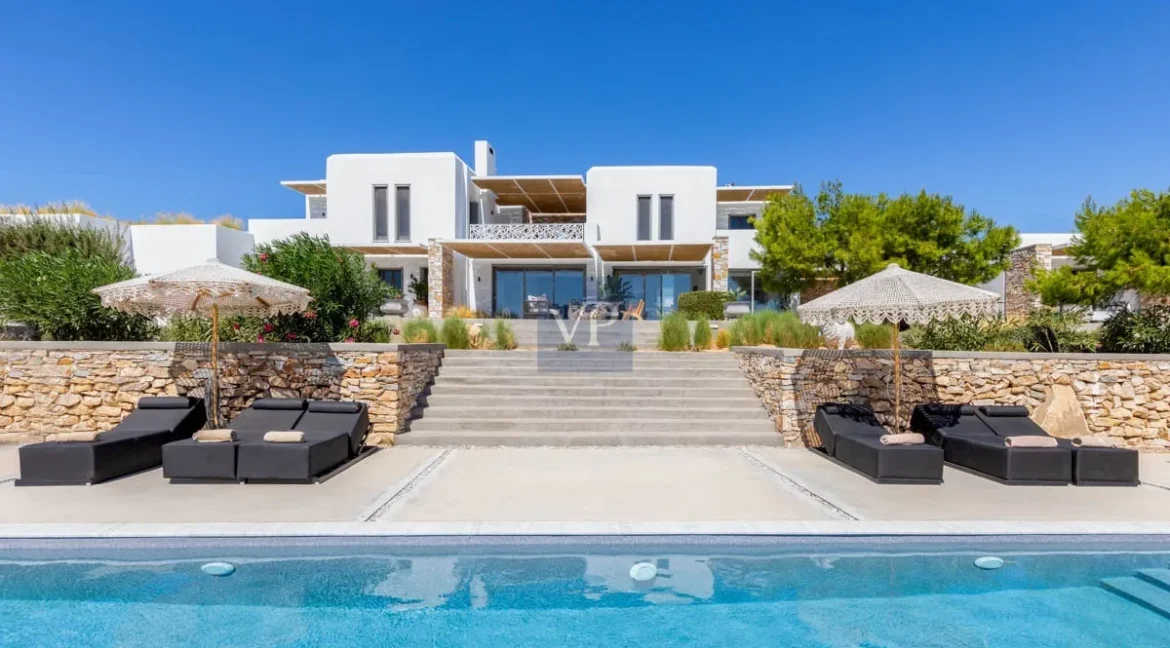 Outstanding Villa in Paros for sale 2