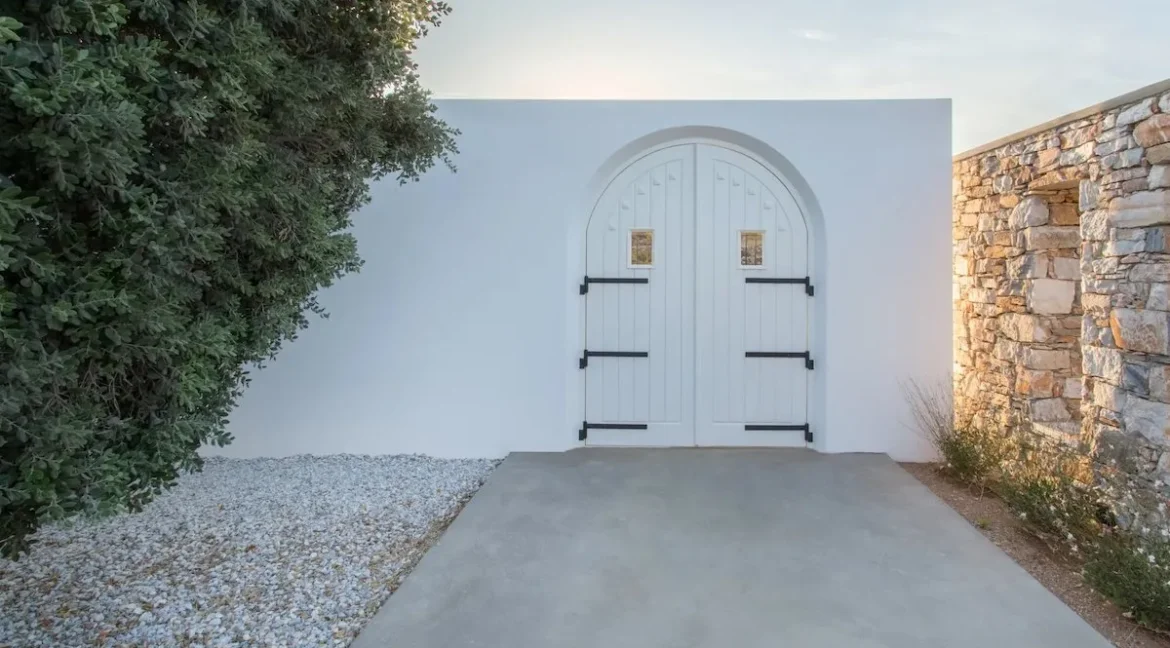 Outstanding Villa in Paros for sale 4
