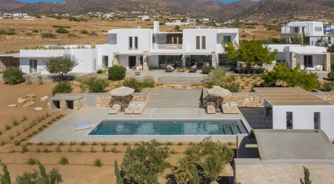Outstanding Villa in Paros for sale 8