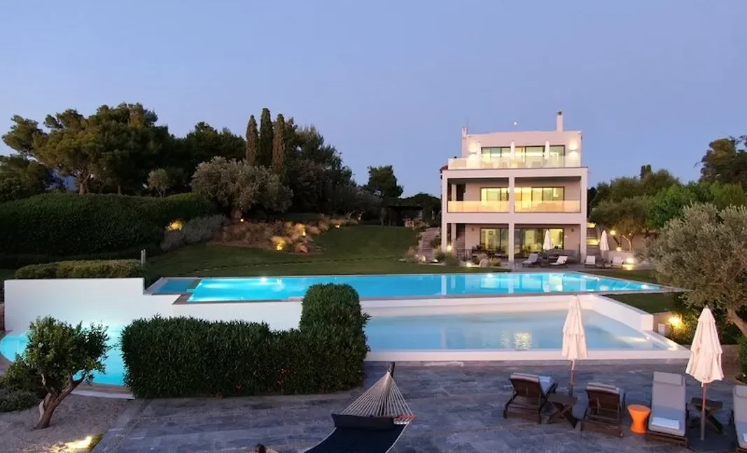 Prime Property for sale in Porto Heli with Spectacular Sea Views 10