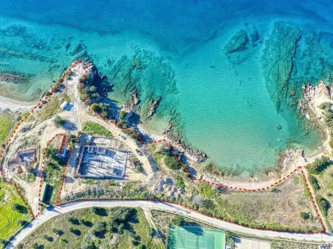 Private seaside villa in Porto Heli for sale