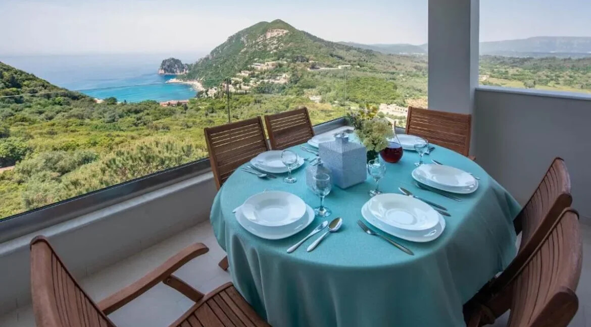 Remarkable villa for sale in Corfu 15