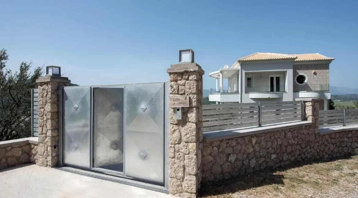 Remarkable villa for sale in Corfu 22