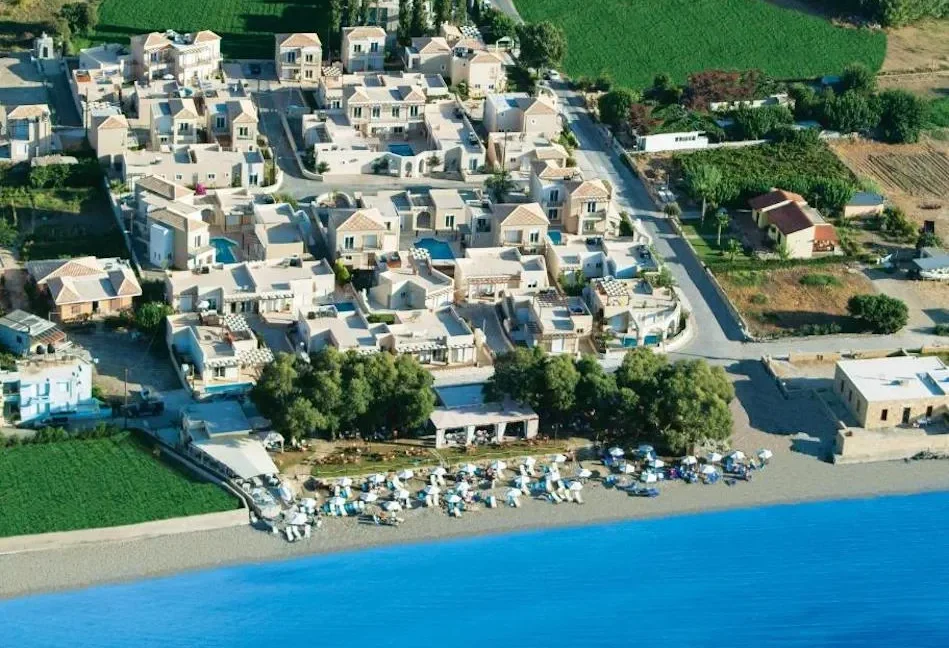 Seafront Maisonette in Chania Crete for sale 6