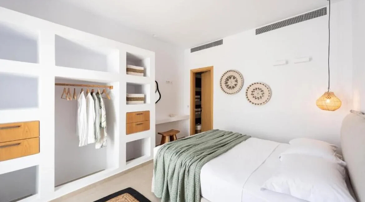 Seafront Villa for sale Paros Greece 18