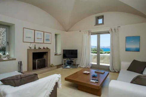 Stone Villa for Sale in Paros island 11